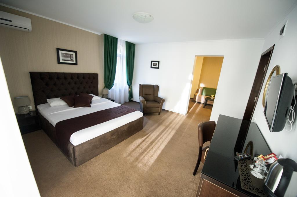 Coquette Villa Mamaia Nord Navodari Room photo